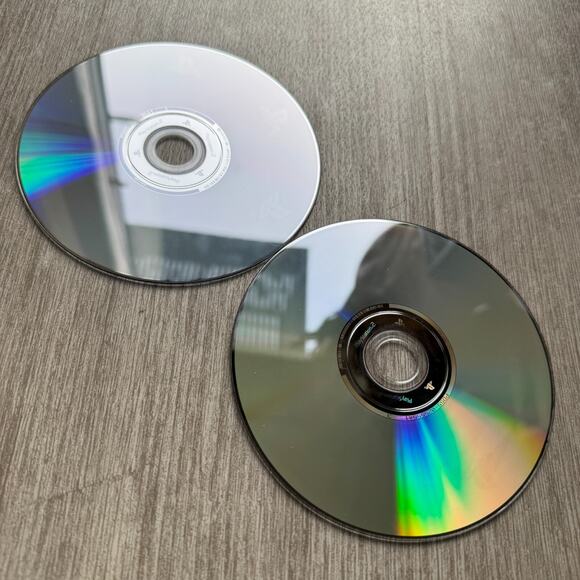 Tomb Raider Legend & Anniversary (PlayStation 2 PS2 2006) Disc Only Loose - Picture 2 of 3